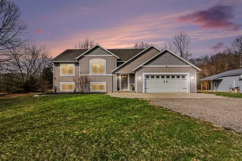 2579 136th, Dorr, MI 49323