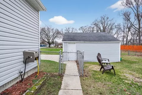 Exterior - 3020 Chippewa, Jackson, MI 49202 photo 5 of 7