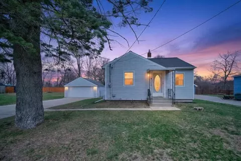 3020 Chippewa, Jackson, MI 49202