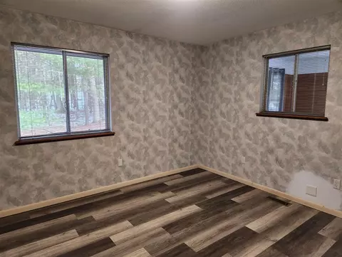 Bedroom - 1041 Wolf Lk, Baldwin, MI 49304 photo 2 of 5