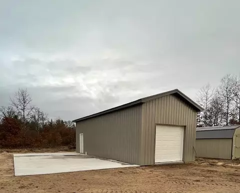 2319 E 38th, Idlewild, MI 49642