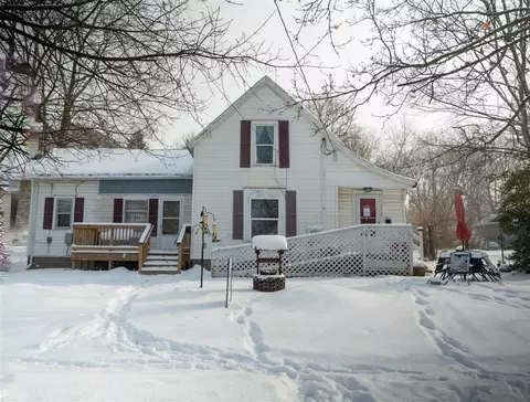 1712 New York, Lansing, MI 48906