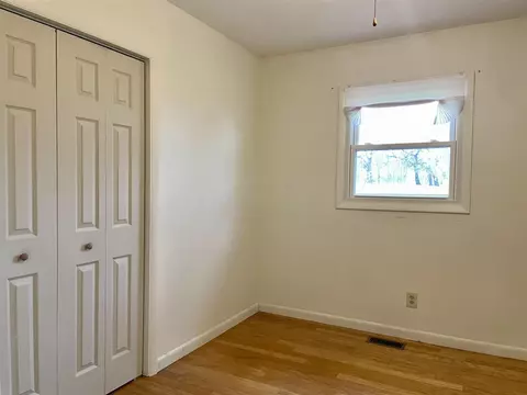 Bedroom - 7953 Springport, Parma, MI 49269 photo 3 of 4