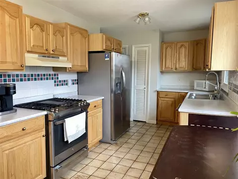 Kitchen - 7953 Springport, Parma, MI 49269 photo 1 of 4