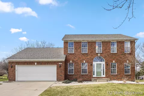 69 Rogue River Vw, Rockford, MI 49341