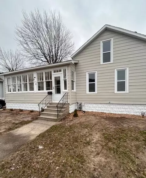 826 Elliott, Grand Haven, MI 49417