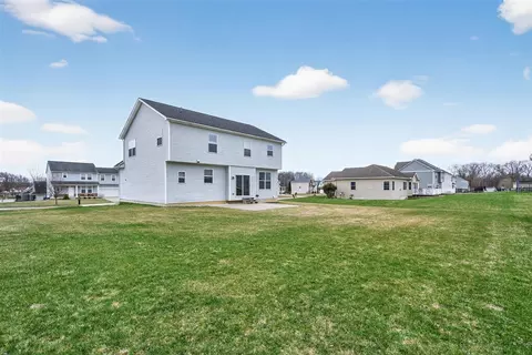 Exterior - 820 Tanglewood, Jackson, MI 49203 photo 6 of 8