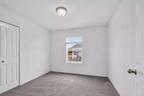 Bedroom - 820 Tanglewood, Jackson, MI 49203 photo 8 of 9