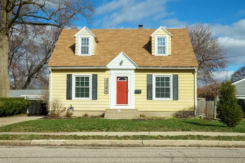 2708 Avon, Wyoming, MI 49519
