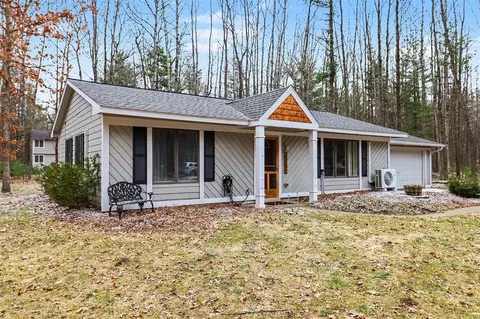 6782 White Pne, Canadian Lakes, MI 49346