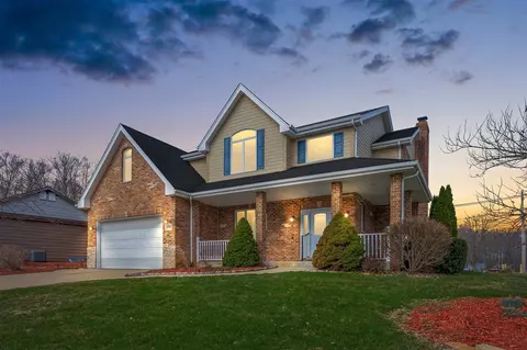 5036 Shoreview, Coloma, MI 49038