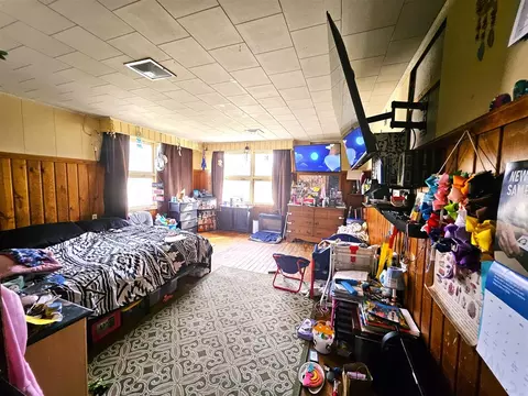 Bedroom - 218 S Cherry, Flushing, MI 48433 photo 1 of 2