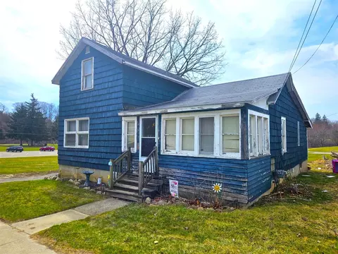 218 S Cherry, Flushing, MI 48433