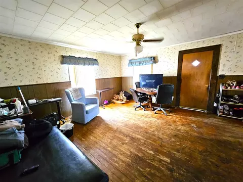Living - 218 S Cherry, Flushing, MI 48433 photo 2 of 2