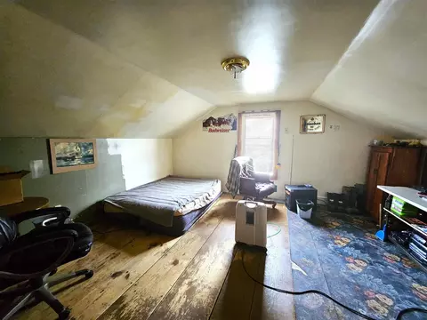Bedroom - 218 S Cherry, Flushing, MI 48433 photo 2 of 2