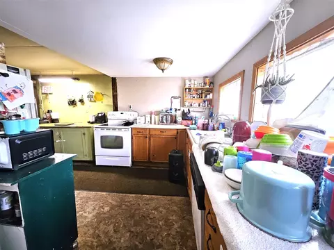 Kitchen - 218 S Cherry, Flushing, MI 48433 photo 2 of 3