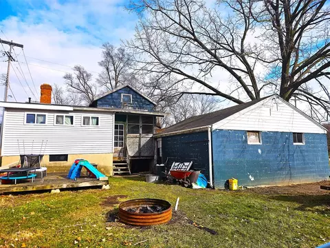 Exterior - 218 S Cherry, Flushing, MI 48433 photo 5 of 7