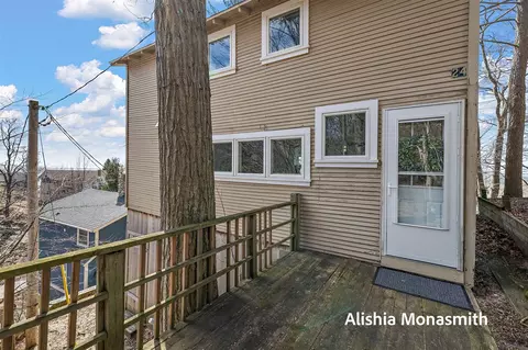 15058 Stickney Rdg, Grand Haven, MI 49417