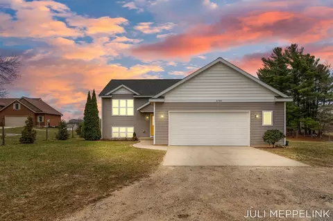 8700 142nd, West Olive, MI 49460