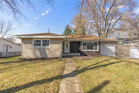 131 Oak, Wayland, MI 49348