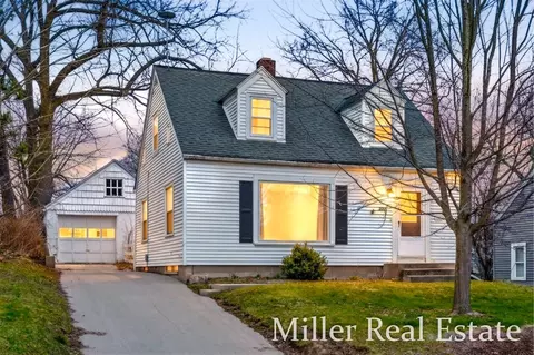 227 W Benson, Hastings, MI 49058