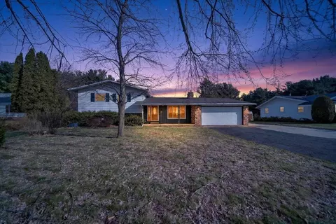 4546 E Berry, Pleasant Lake, MI 49272