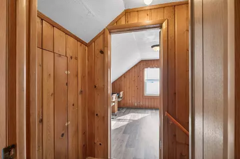 Entry Way - 2318 Lancaster, Jackson, MI 49202 photo 5 of 5
