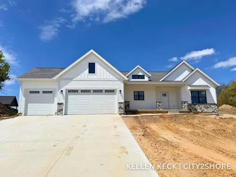 11325 Bancroft, Alto, MI 49302