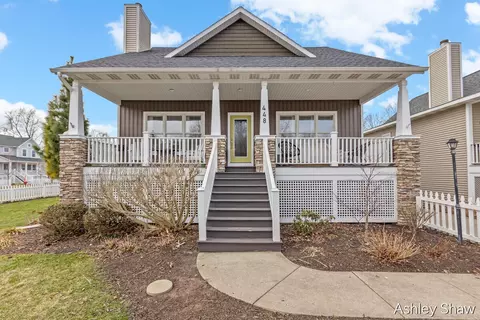 448 Summer Grv, Douglas, MI 49406