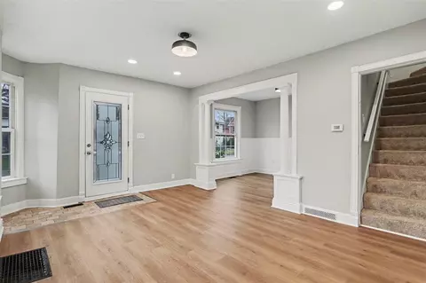 Entry Way - 22 Morse, Coldwater, MI 49036 photo 1 of 1