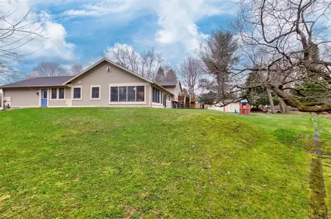 Exterior - 5933 Salabelle, Jackson, MI 49201 photo 11 of 12
