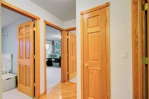 Entry Way - 5933 Salabelle, Jackson, MI 49201 photo 7 of 7