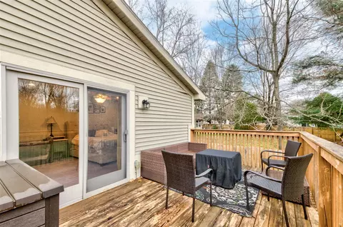 Exterior - 5933 Salabelle, Jackson, MI 49201 photo 4 of 12
