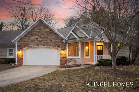 16480 Springvale, Spring Lake, MI 49456