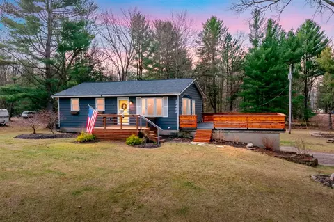 51433 8th, Grand Junction, MI 49056