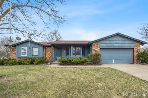 5719 Bentbrook, Kentwood, MI 49508