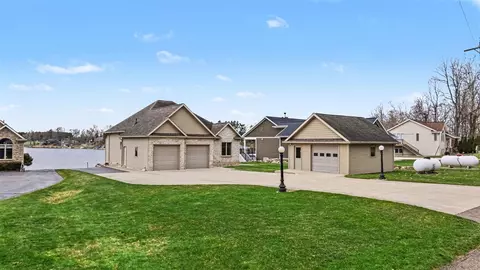 48855 Howard, Lawrence, MI 49064