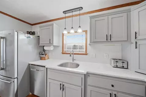 Kitchen - 7454 Ann Arbor, Jackson, MI 49201 photo 3 of 5