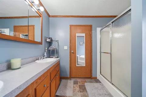 Bath - 7454 Ann Arbor, Jackson, MI 49201 photo 4 of 4