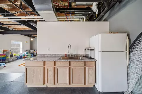 Kitchen - 7454 Ann Arbor, Jackson, MI 49201 photo 5 of 5
