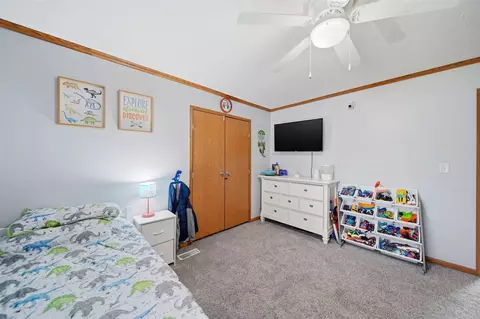 Bedroom - 7454 Ann Arbor, Jackson, MI 49201 photo 7 of 7