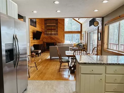 Kitchen - 11760 Fantasy, Frederic, MI 49733 photo 2 of 3