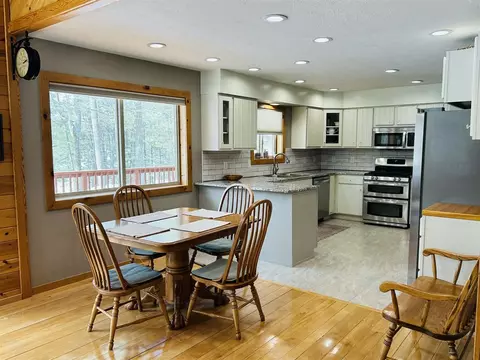 Kitchen - 11760 Fantasy, Frederic, MI 49733 photo 3 of 3