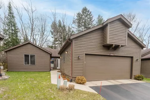 2520 Highpointe, Kalamazoo, MI 49008