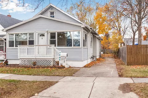 7335 Wiegand, Center Line, MI 48015