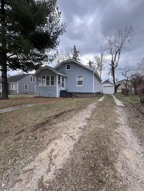 2646 Bow, Jackson, MI 49203