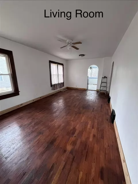 Living - 2646 Bow, Jackson, MI 49203 photo 1 of 1