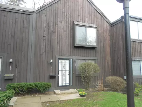 129 Balmoral, Kalamazoo, MI 49006