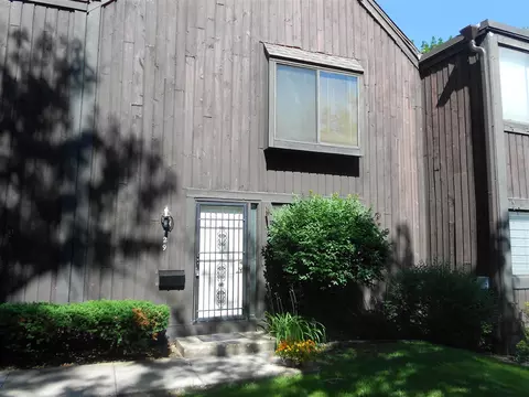 129 Balmoral, Kalamazoo, MI 49006