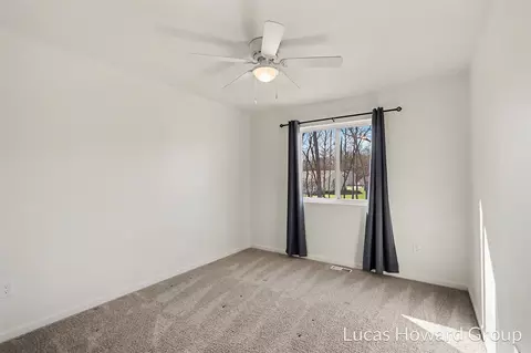 Bedroom - 59587 Silvergrass, Mattawan, MI 49071 photo 4 of 5